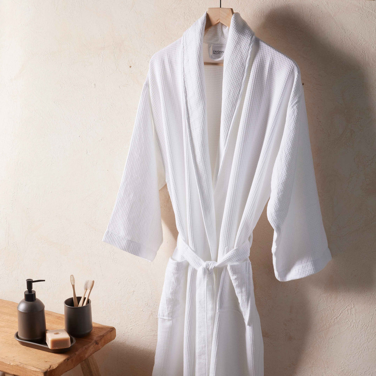 Bata Minipiqué Spa tipo Smoking Masculina Blanco