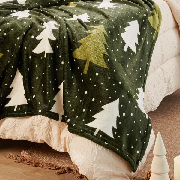 Manta Navideña Flannel Bosque Nevado 130x150 cm