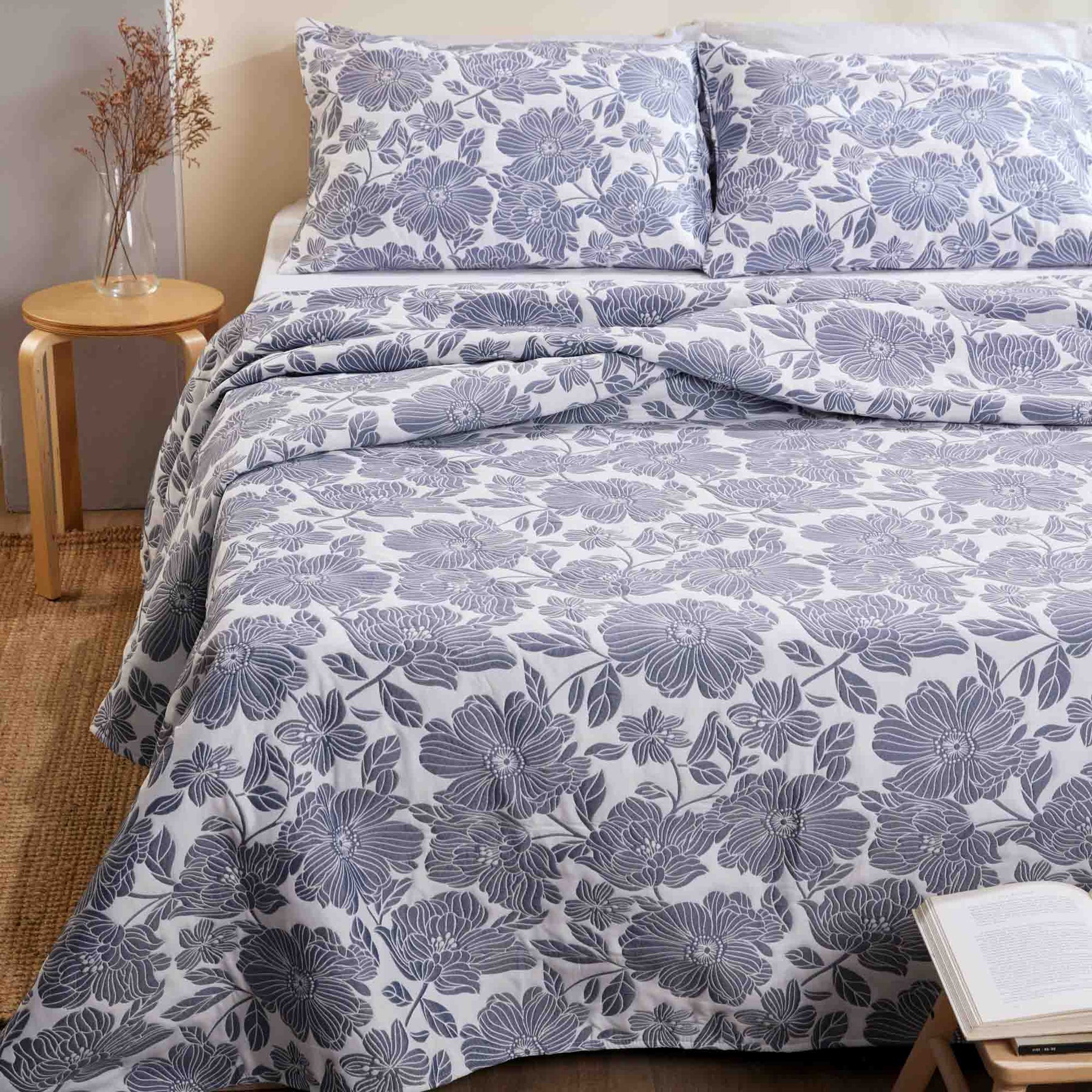 Edredón Lassi Jacquard Floral Azul - Fatelares  | Toallas de baño y productos de hogar