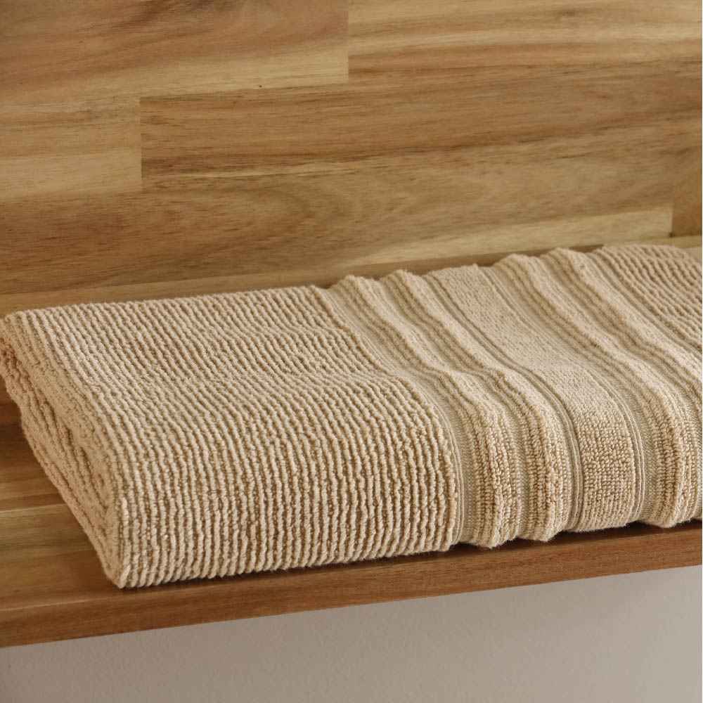 Toalla Helecho 70x140cm Cuerpo Beige 500gr